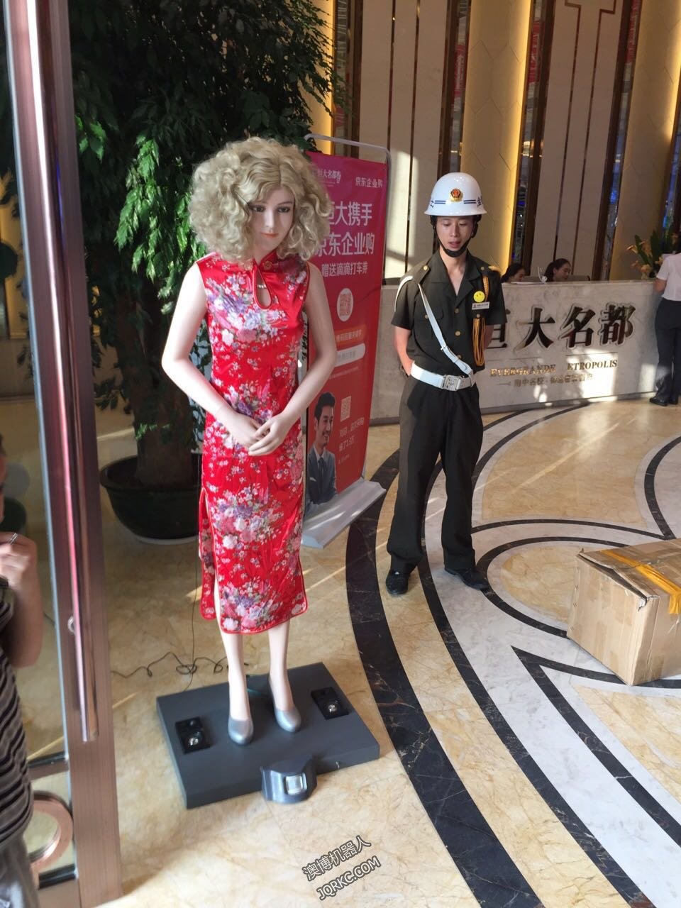 機器人取代普通工人？全是屁話